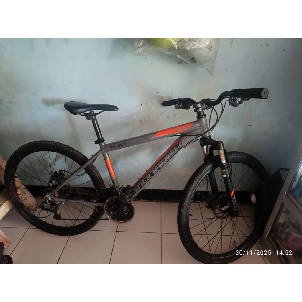 Polygon Monarch 3 - bekas