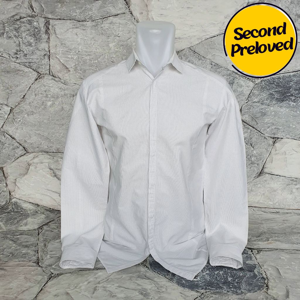 Baju Kemeja Panjang HUGO BOSS Red - Size S / LD 49 cm - Original - Used