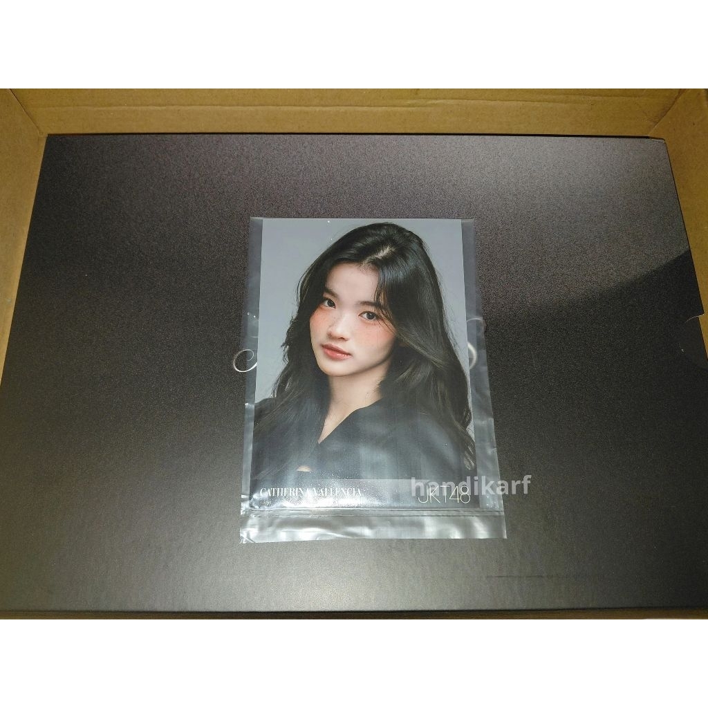 PP PHOTOPACK ERINE KALENDER 2026 FRECKLES RECKLESS JKT48