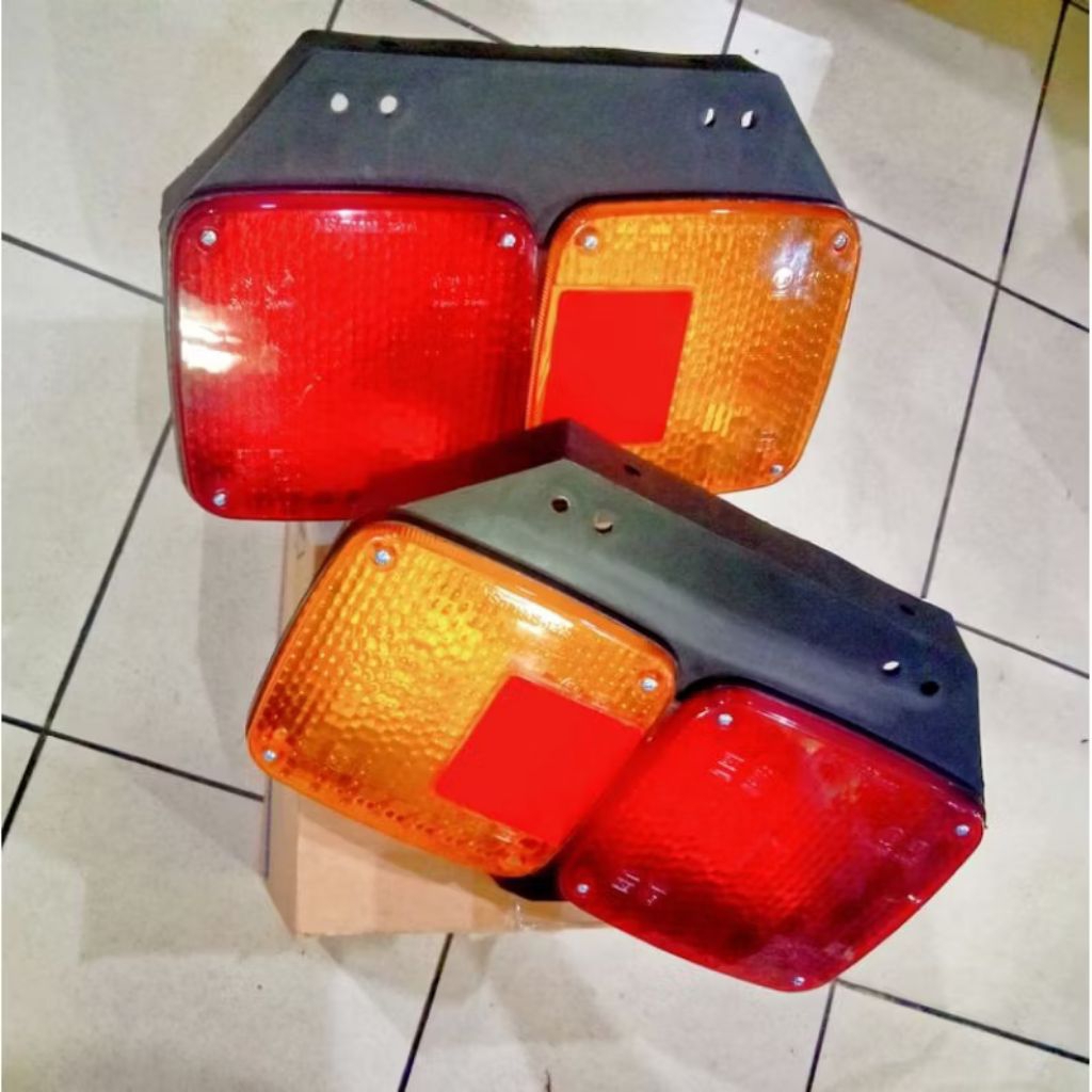 LAMPU STOP LAMPU BELAKANG HINO NEW HINO LOHAN 500 1 SET KANAN DAN KIRI