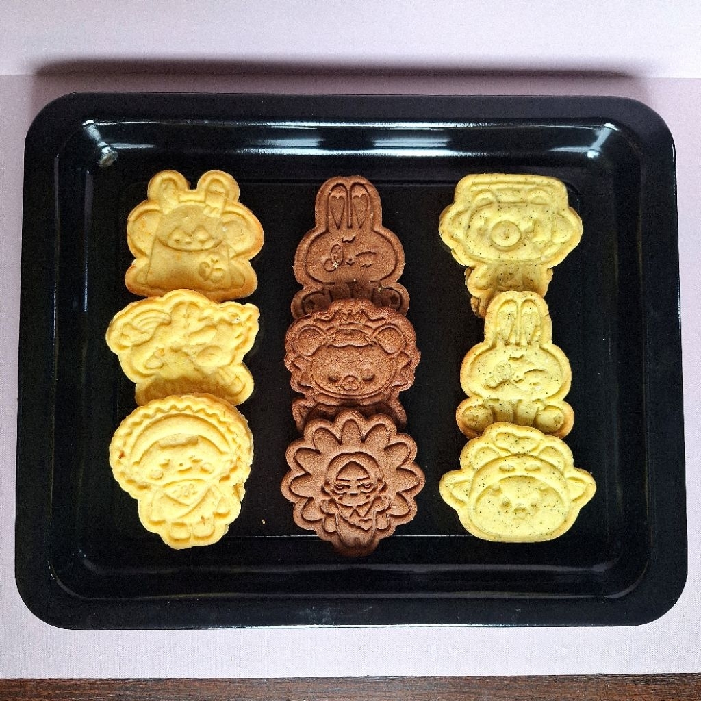 BUTTER COOKIES GMM CHARACTER HAMPERS GIFT | POLCASAN | METAA | JUMMO | PERMPOON | ANY | NEONA | SMYL