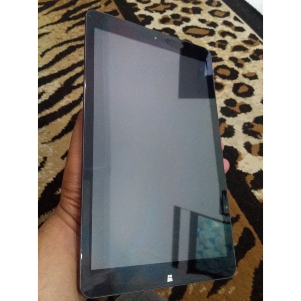 Di jual tablet Advan Vandroid W100 Window