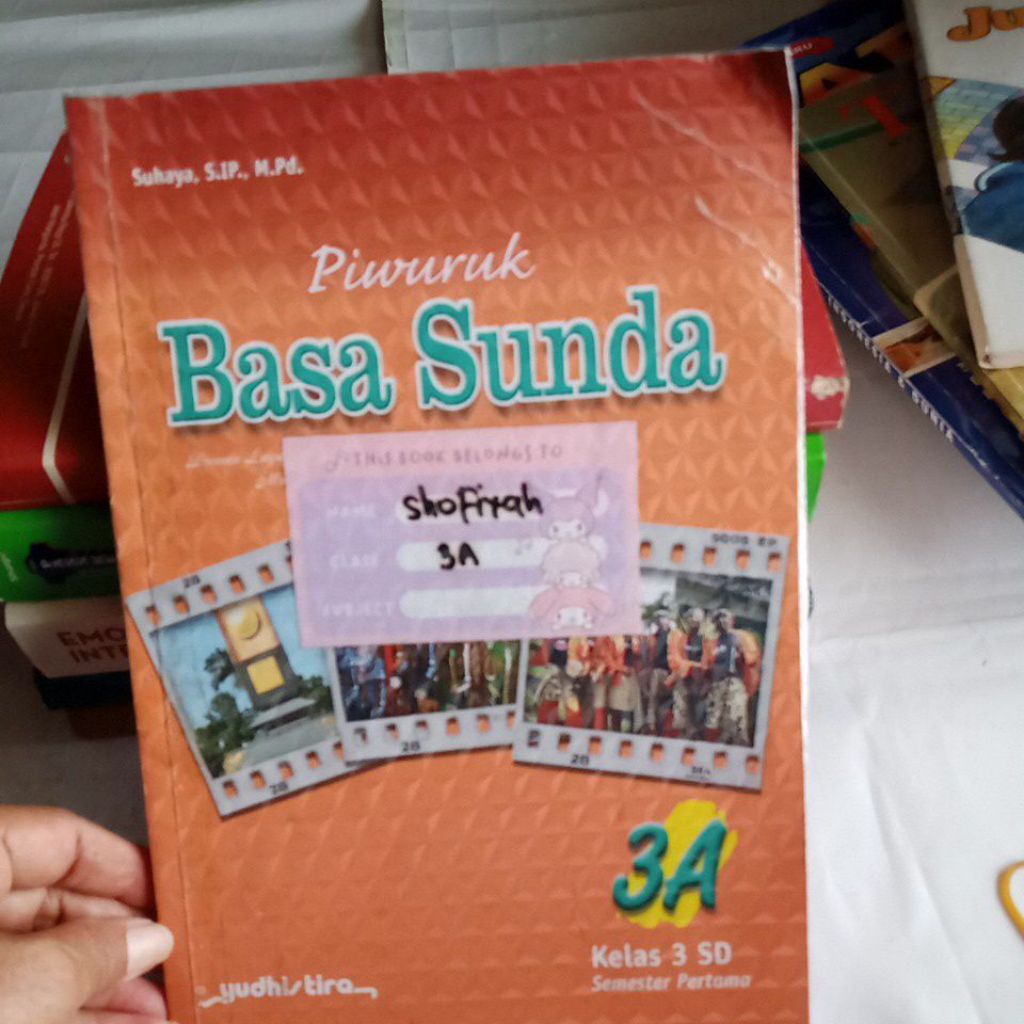 BUKU PIWURUK BASA SUNDA 3A