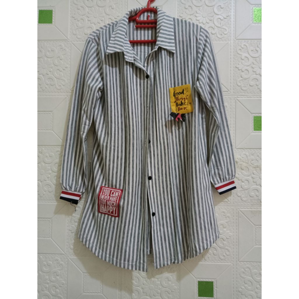 PRELOVED Tunik//Kemeja Wanita Motif Garis-Garis