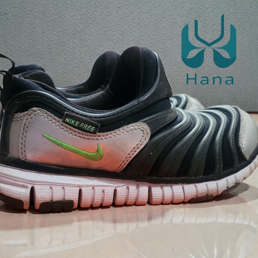 Sepatu Anak Nike Dynamo Free Preloved
