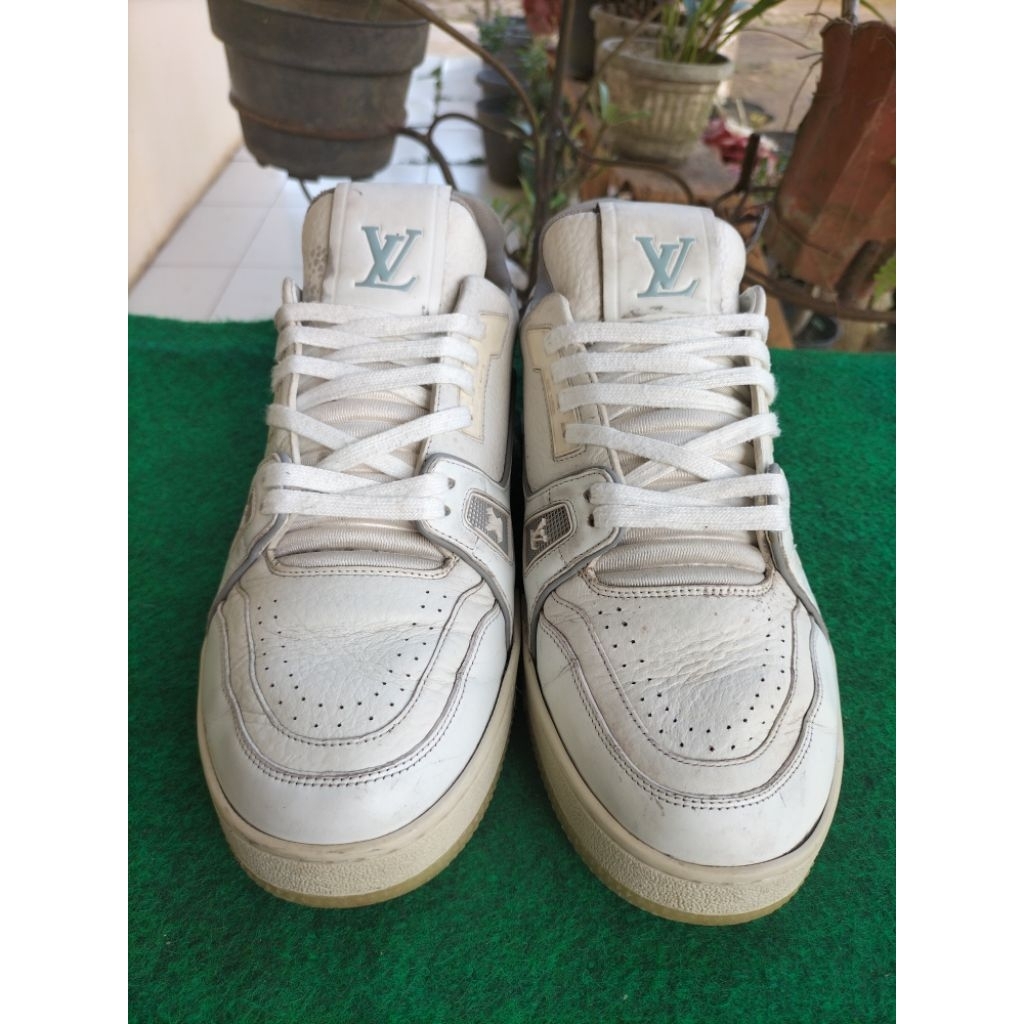 LV TRAINER SNEAKERS