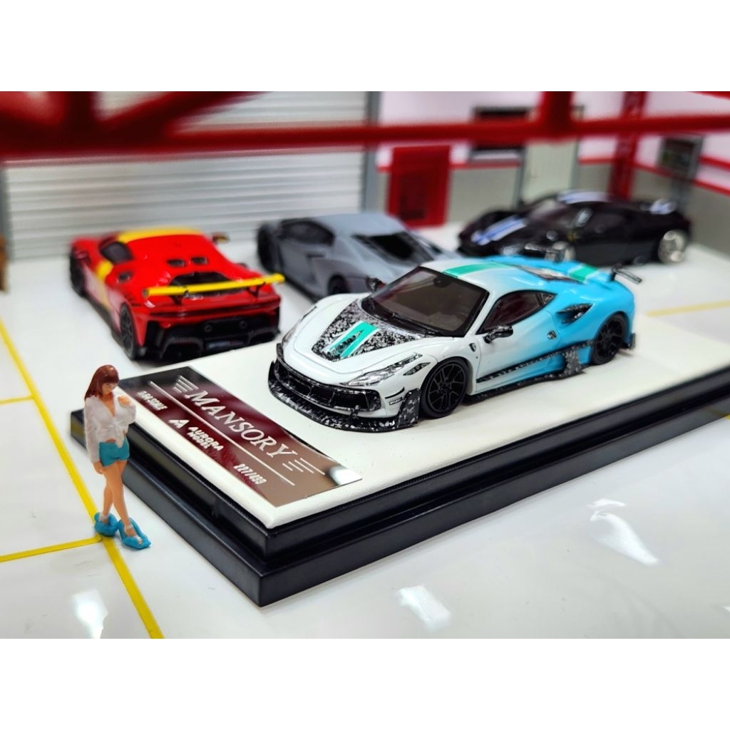 1:64 Aurora Model Ferrari F8xx Mansory Tiffany Blue dengan Figure