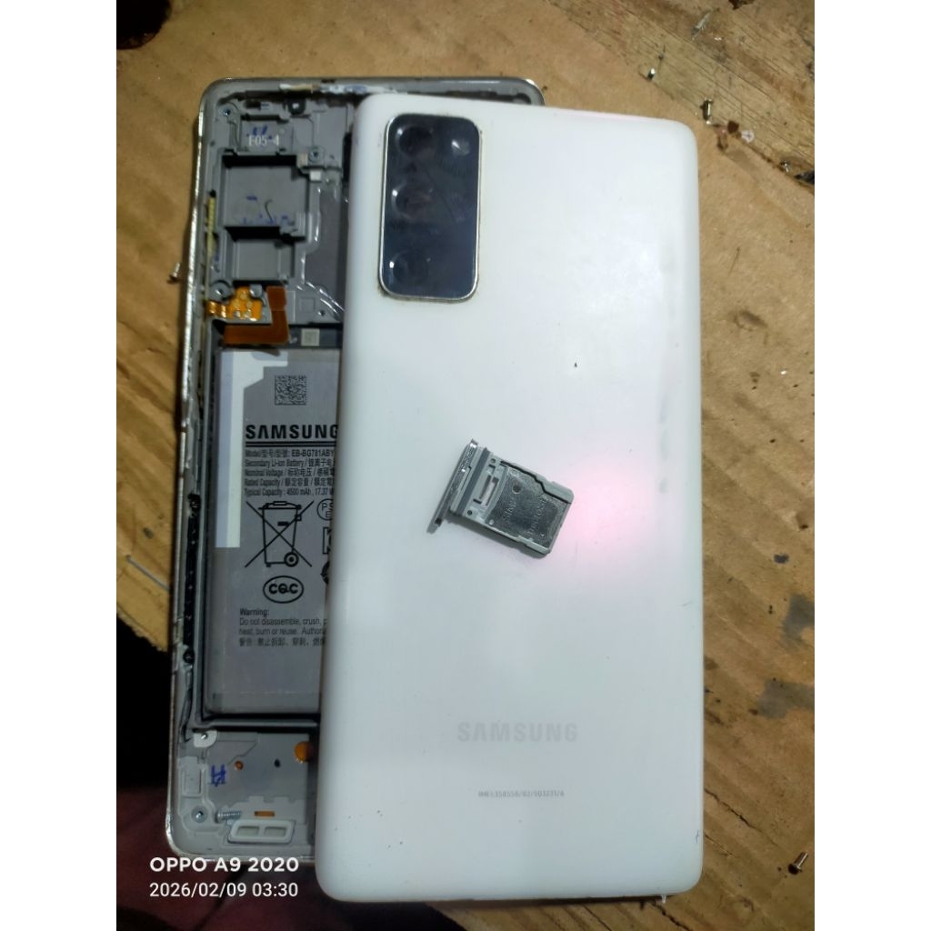 FRAME TATAKAN LCD _ BATERAI _ BECDOR SAMSUNG S20 FE 5G SM-G781B ORIGINAL COPOTAN