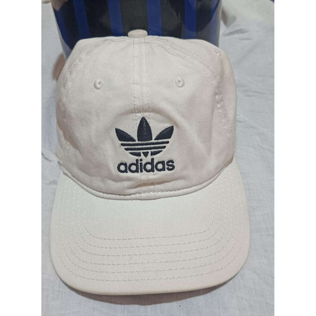 Topi Adidas logo bordir