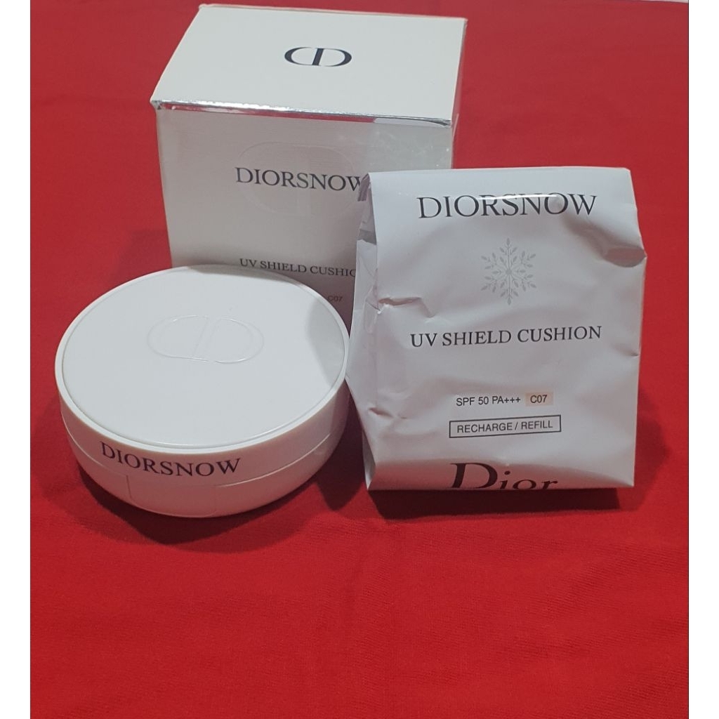 D0irsnow Cushion Shade C07 SPF 50 Perlindungan dari Sinar Matahari 2x15g