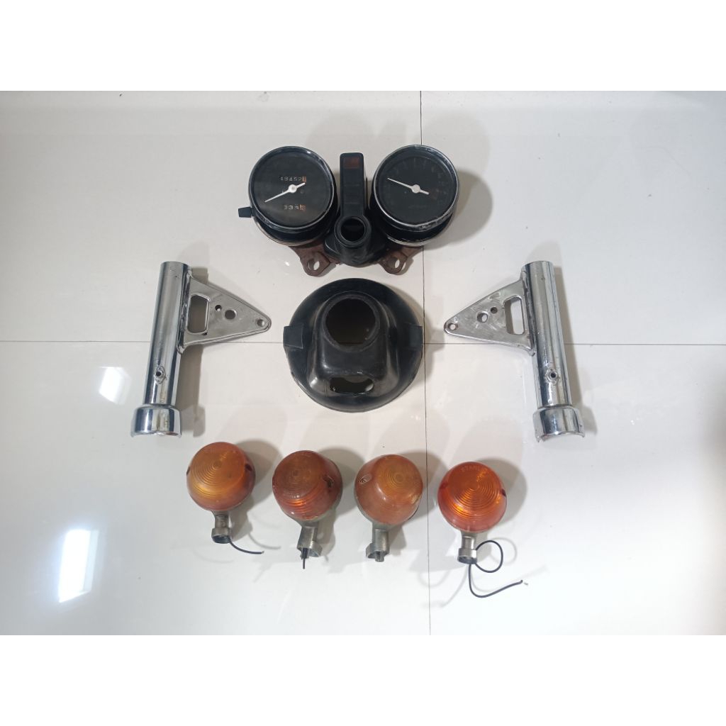 spedo set batok lampu gl 125 original spedo gl 125 original spedo gl 100 platina tahun tua tahun 79 