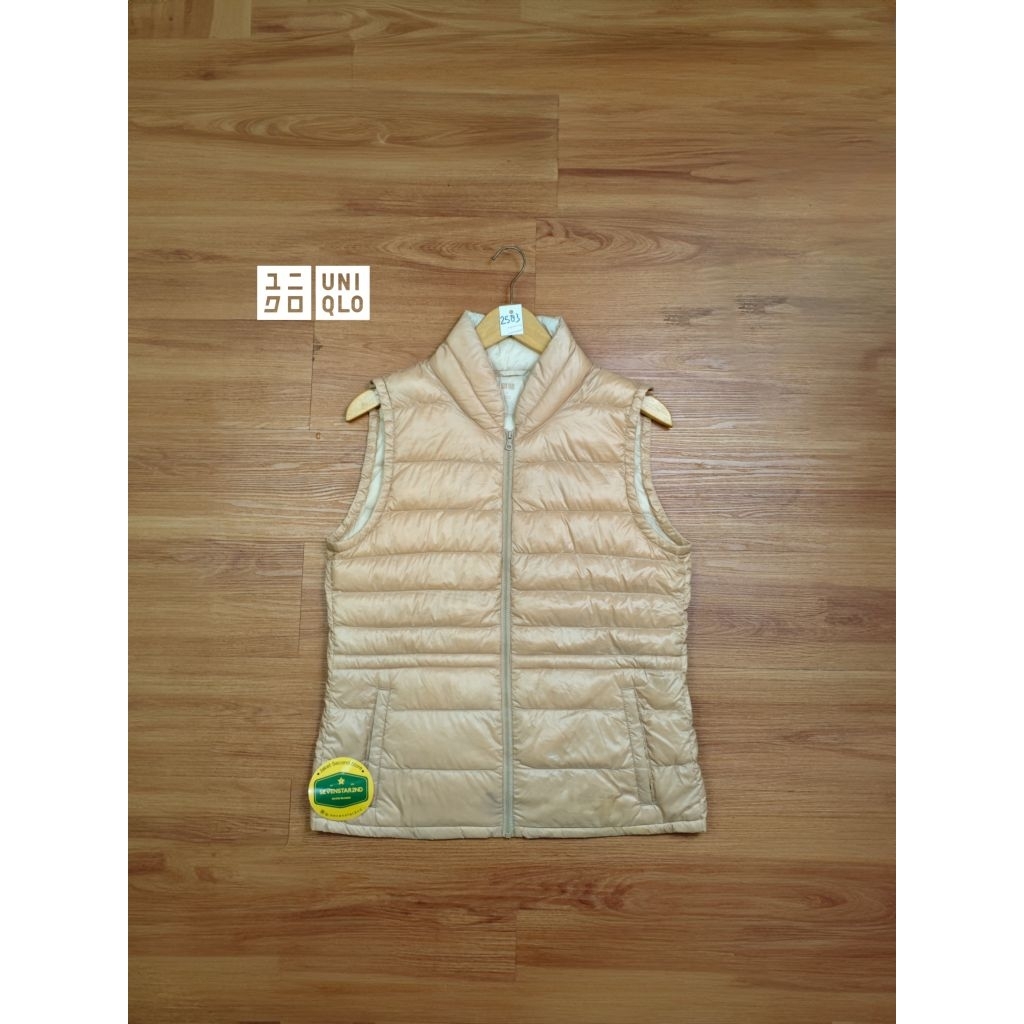 uniqlo ultralight goosedown winter woman vest