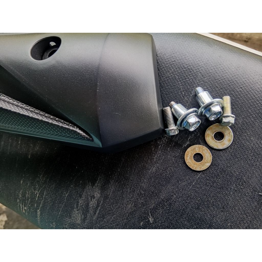 Tameng knalpot Beat karbu+ baut