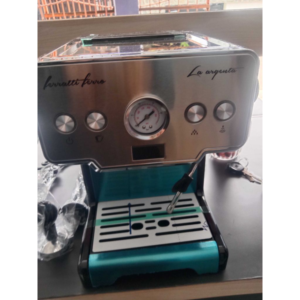 FerratiFerroEspressoMachineFCM3605LaArgenta