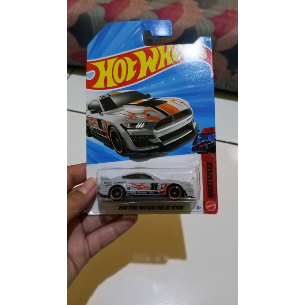 hotwheelsFordMustang