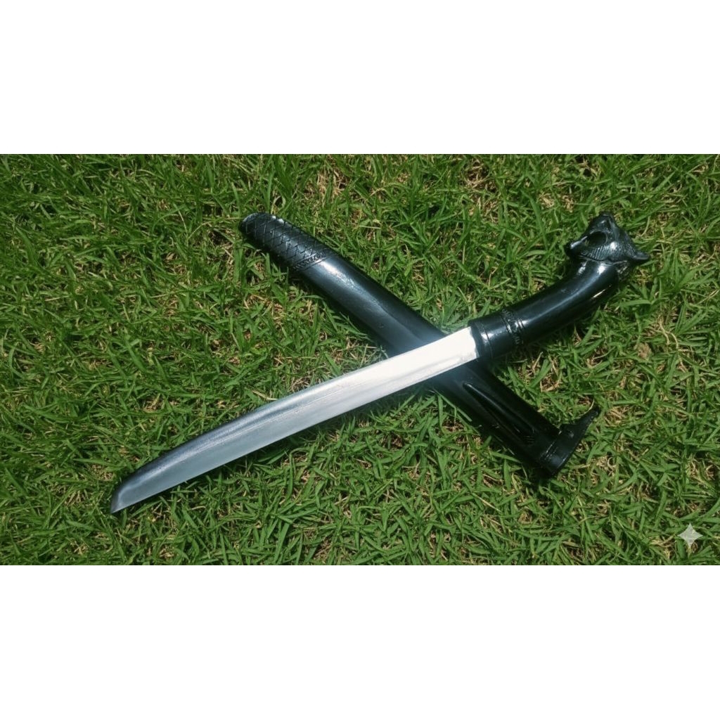 Pisau ukir macan kumbang