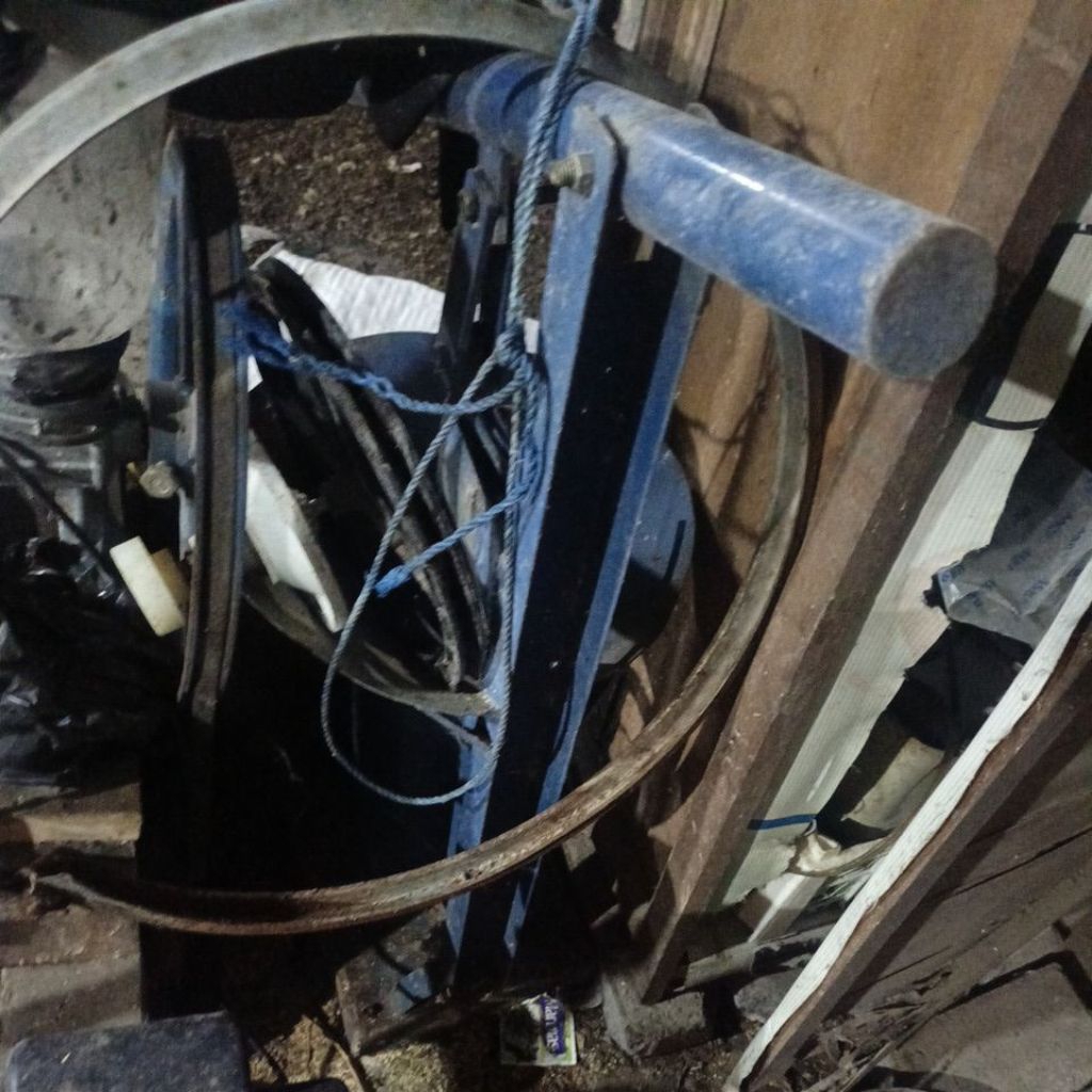 mesin press baglog jamur manual