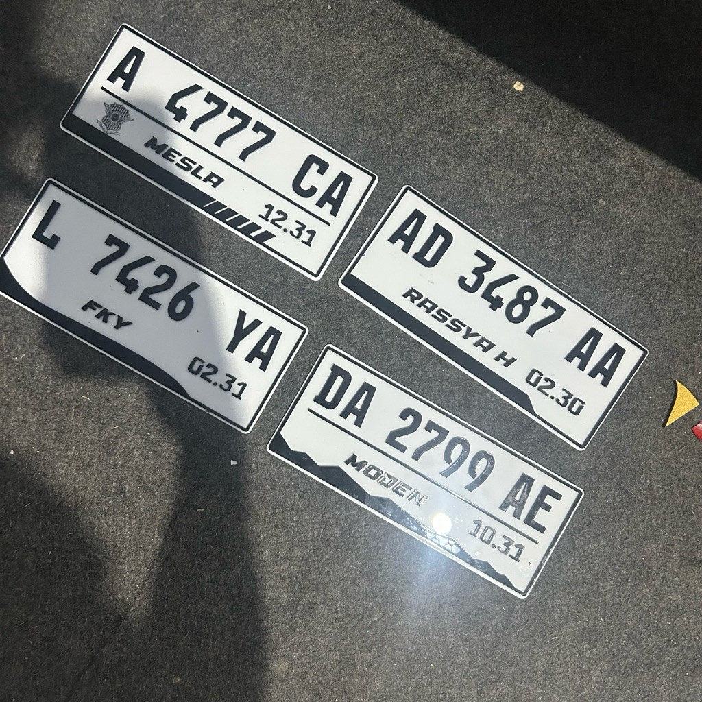 PLAT MOTOR AKRILIK CUSTOM. plat akrilik. plat custom akrilik. plat akrilik timbul