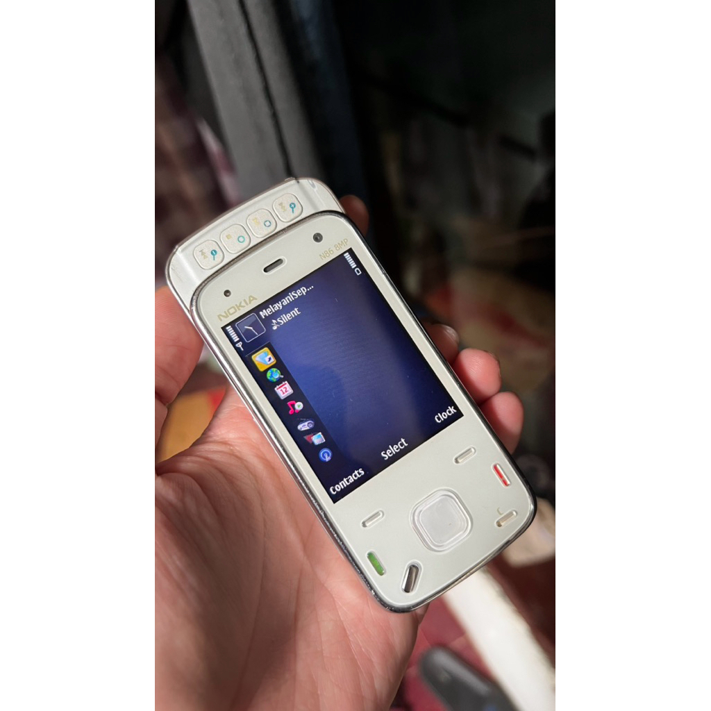 Nokia N86 8MP Putih