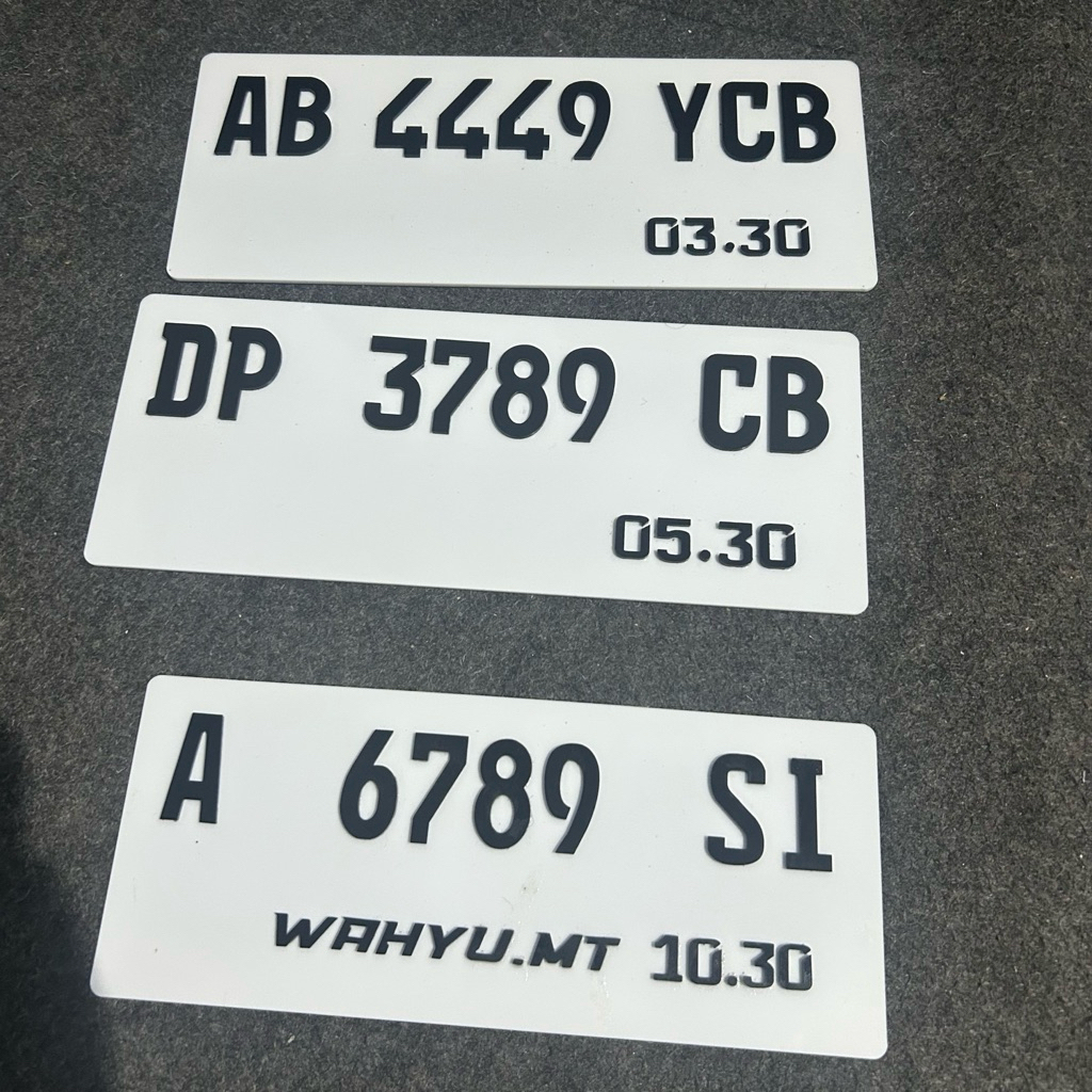 PLAT MOTOR CUSTOM AKRILIK TIMBUL. plat akrilik, plat custom, plat motor variasi