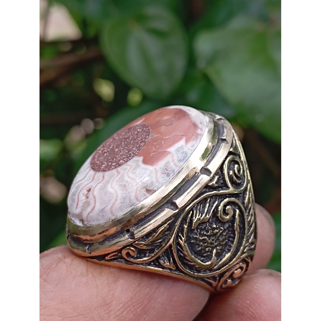 batu keong/batu garut/batu bacan/batu giok