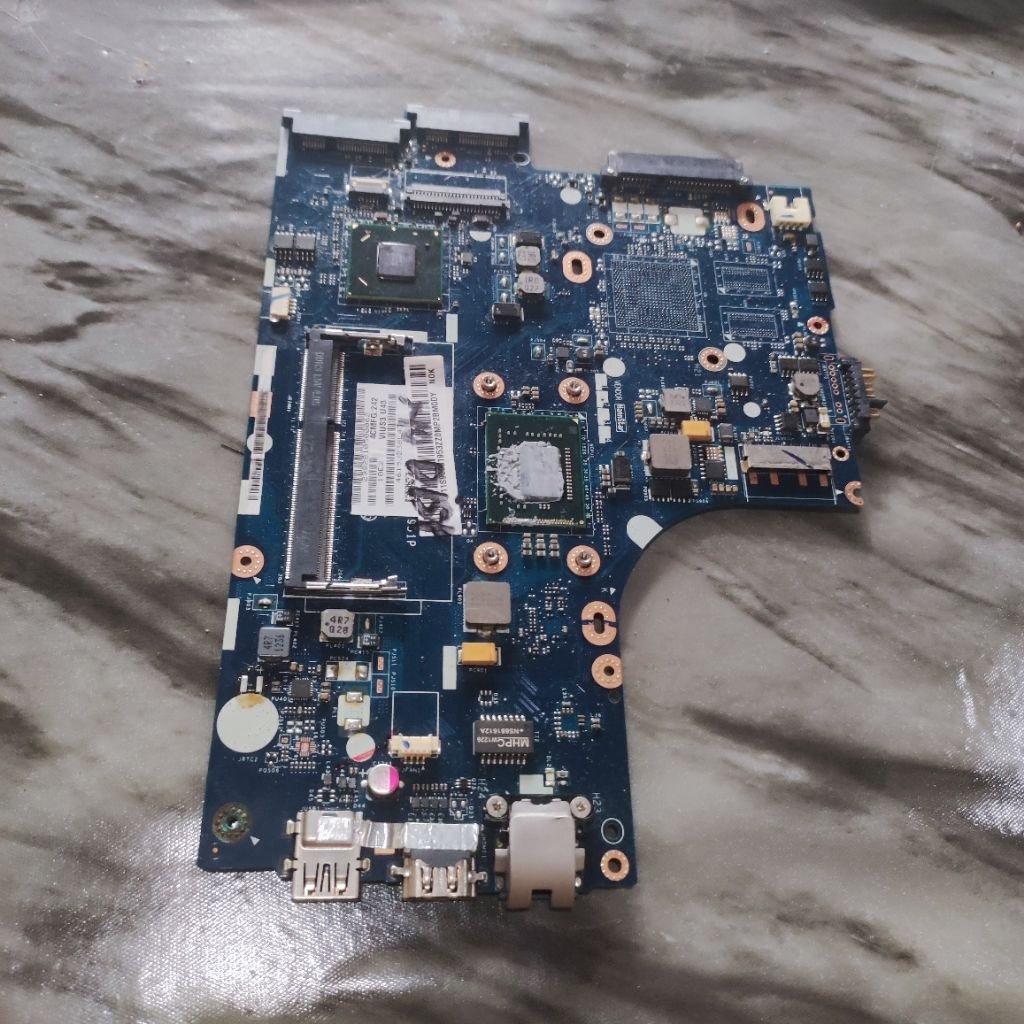motherboard Mainboard Mobo mati laptop Lenovo Ideapad S300