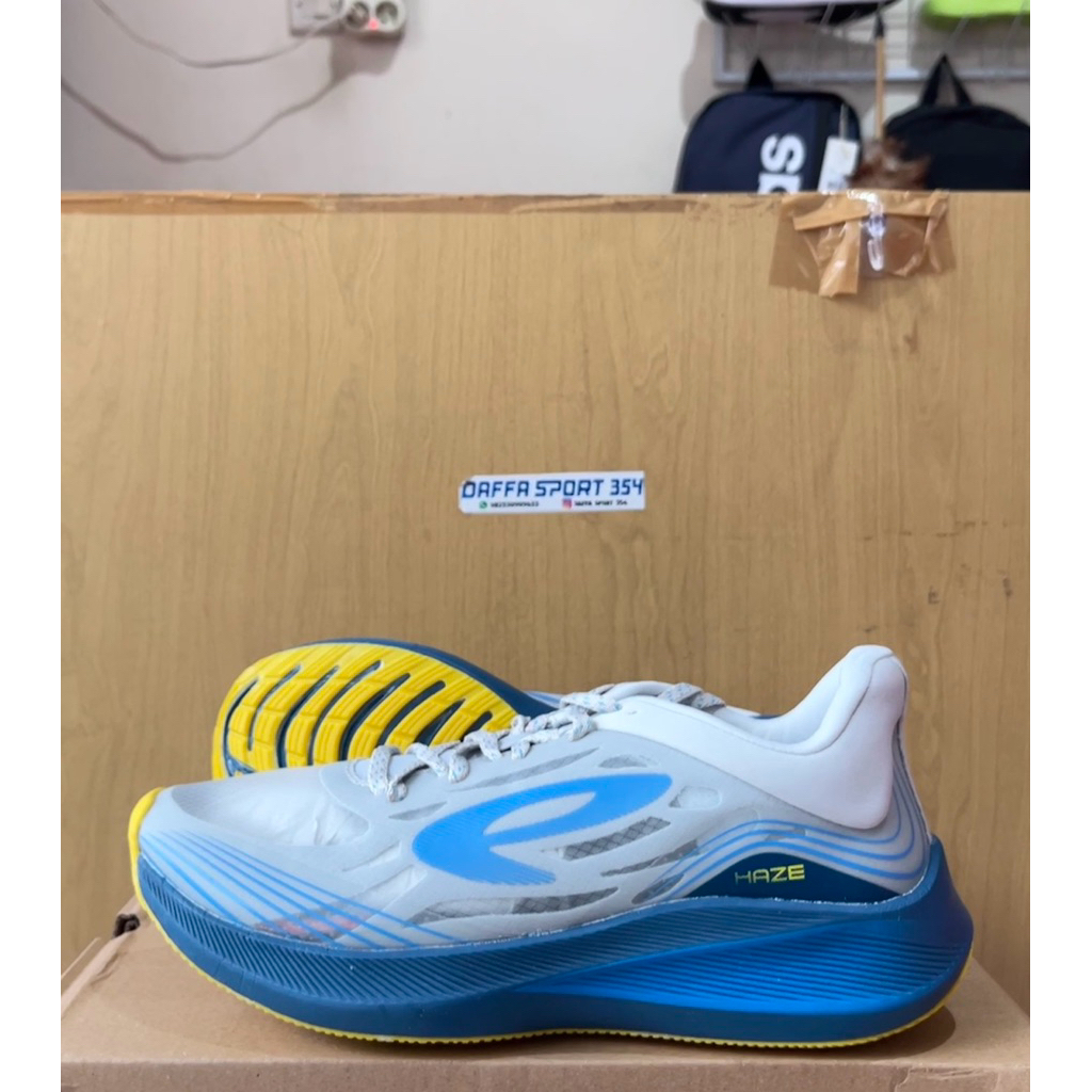 SEPATU LARI HAZE VISION 1.0 ABU MUDA/BIRU/KUNING