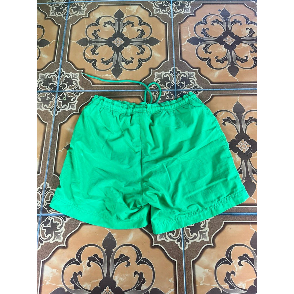 PUMA GREEN SHORT PANTS
