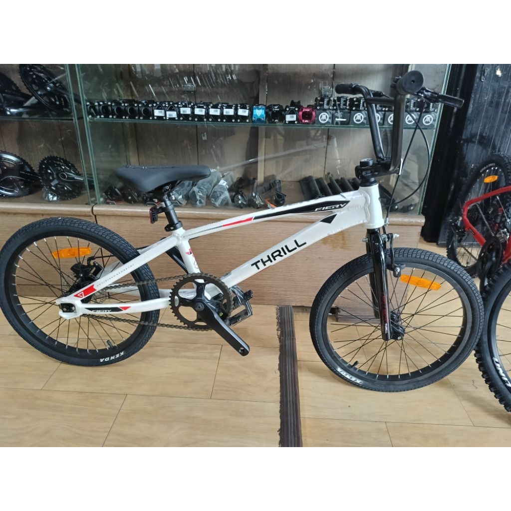 BMX Thrill Fiery ukuran 20inch