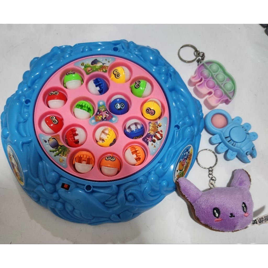 PRELOVED MAINAN PANCING IKAN GANTUNGAN KUNCI SPINNER