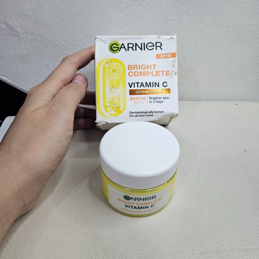 Garnier Bright Complete Vit C Serum Cream spf 36