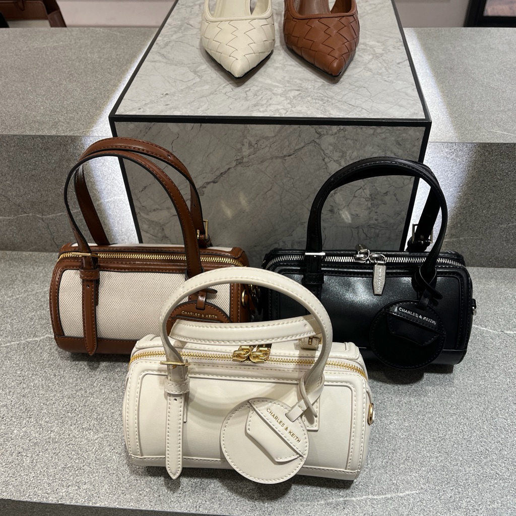 tas slingbag/selempang handle bag bowling enola charles&keith