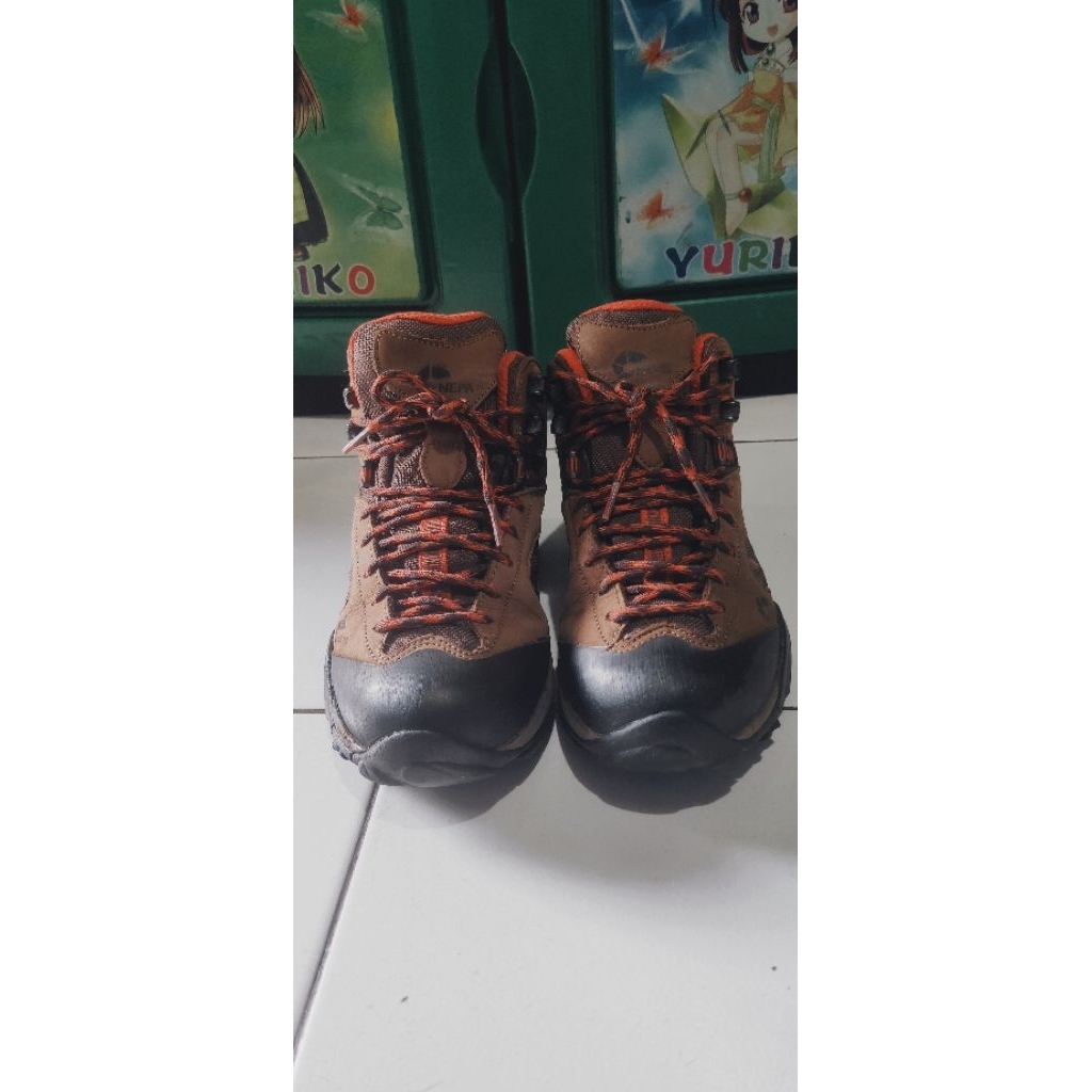 sepatu outdoor brand nepa