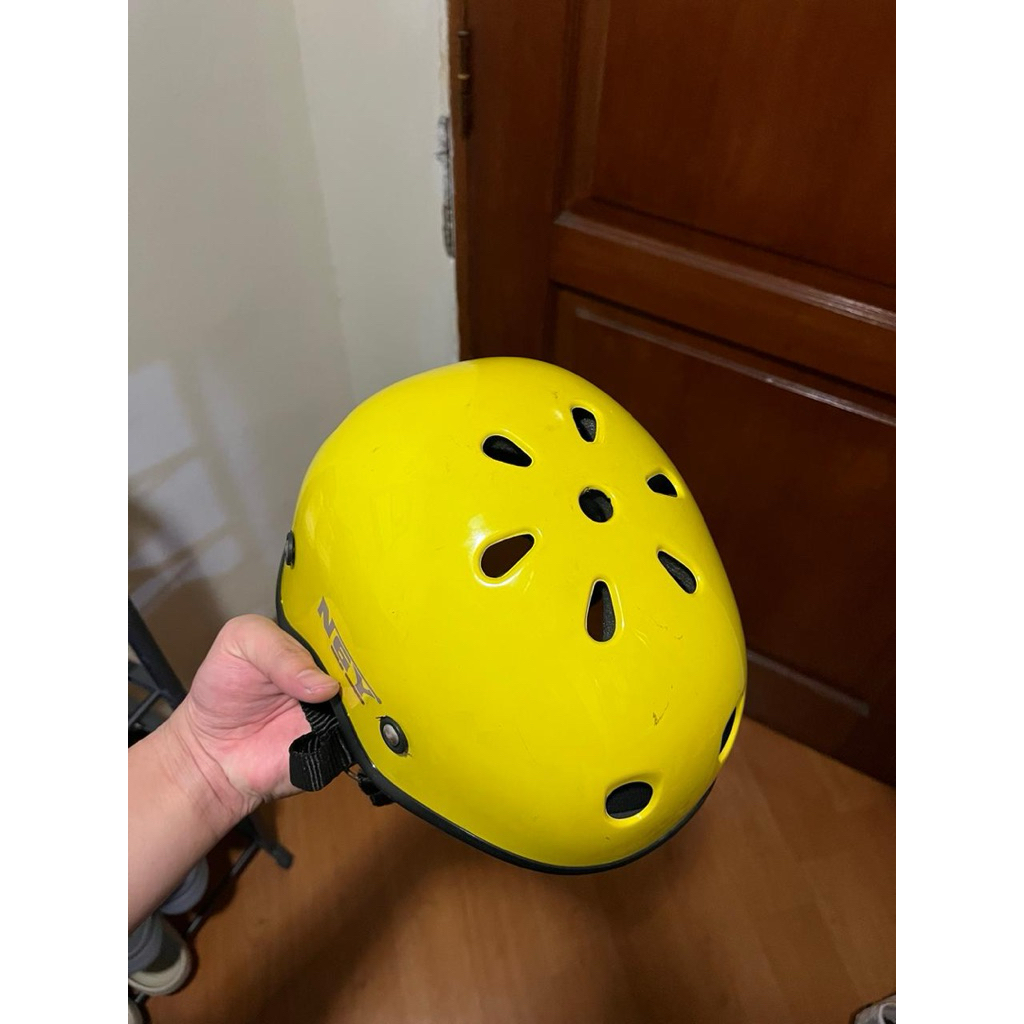 preloved helm sepeda anak ngy