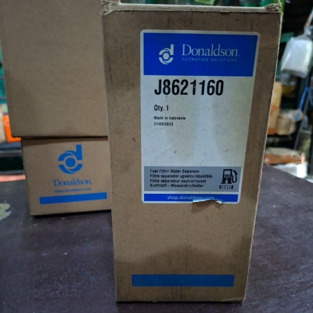 Fuel Filter Water Separator ( J8621160 ) Donaldson