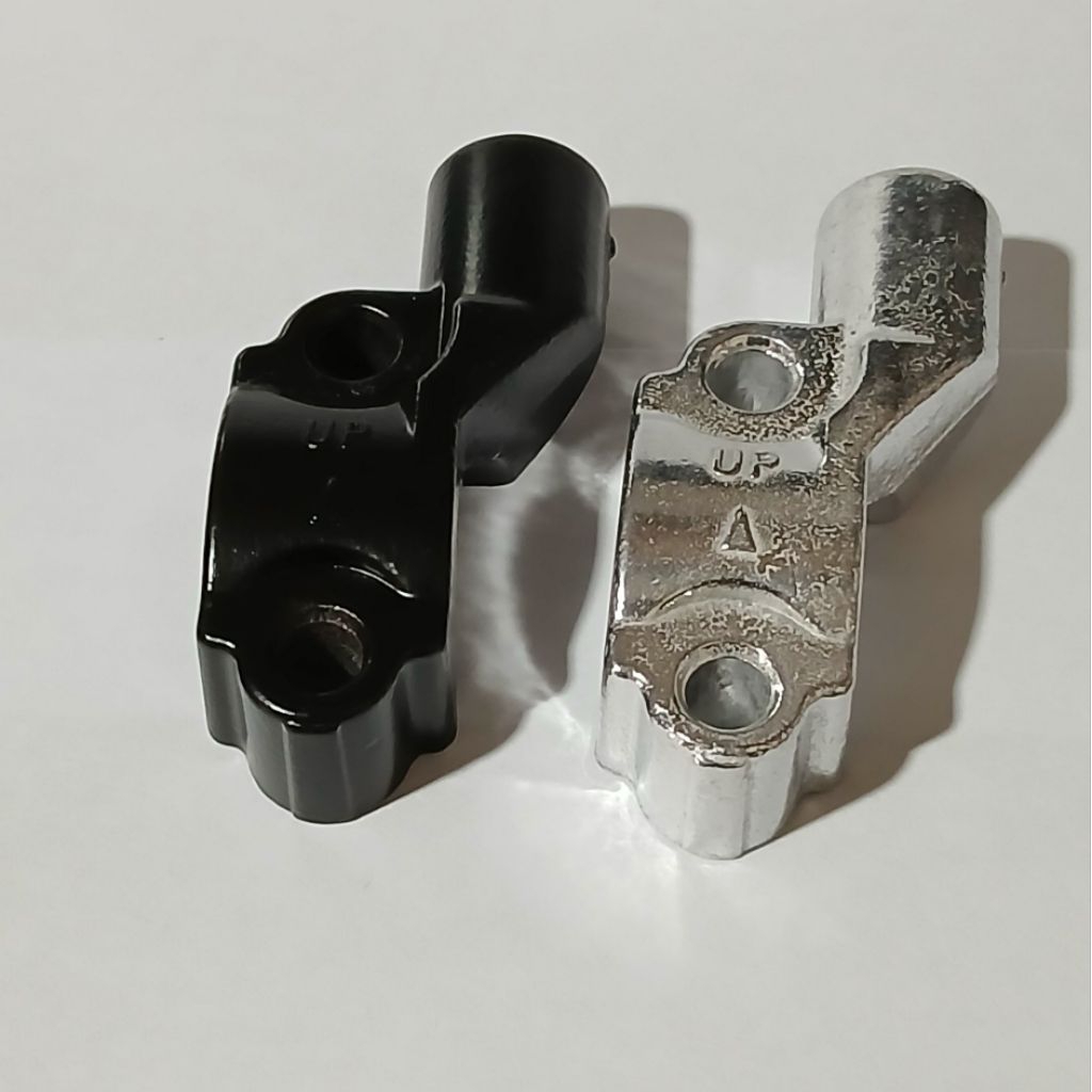 Dudukan spion Kanan Yamaha