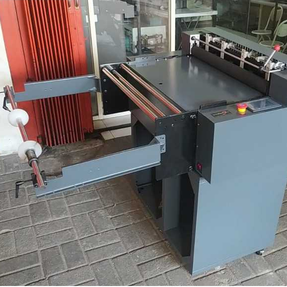 INNOVATEC Mesin Pemotong Roll to Sheet Alat Potong Kertas Foil Plastik Pvc Gulungan menjadi Lembaran