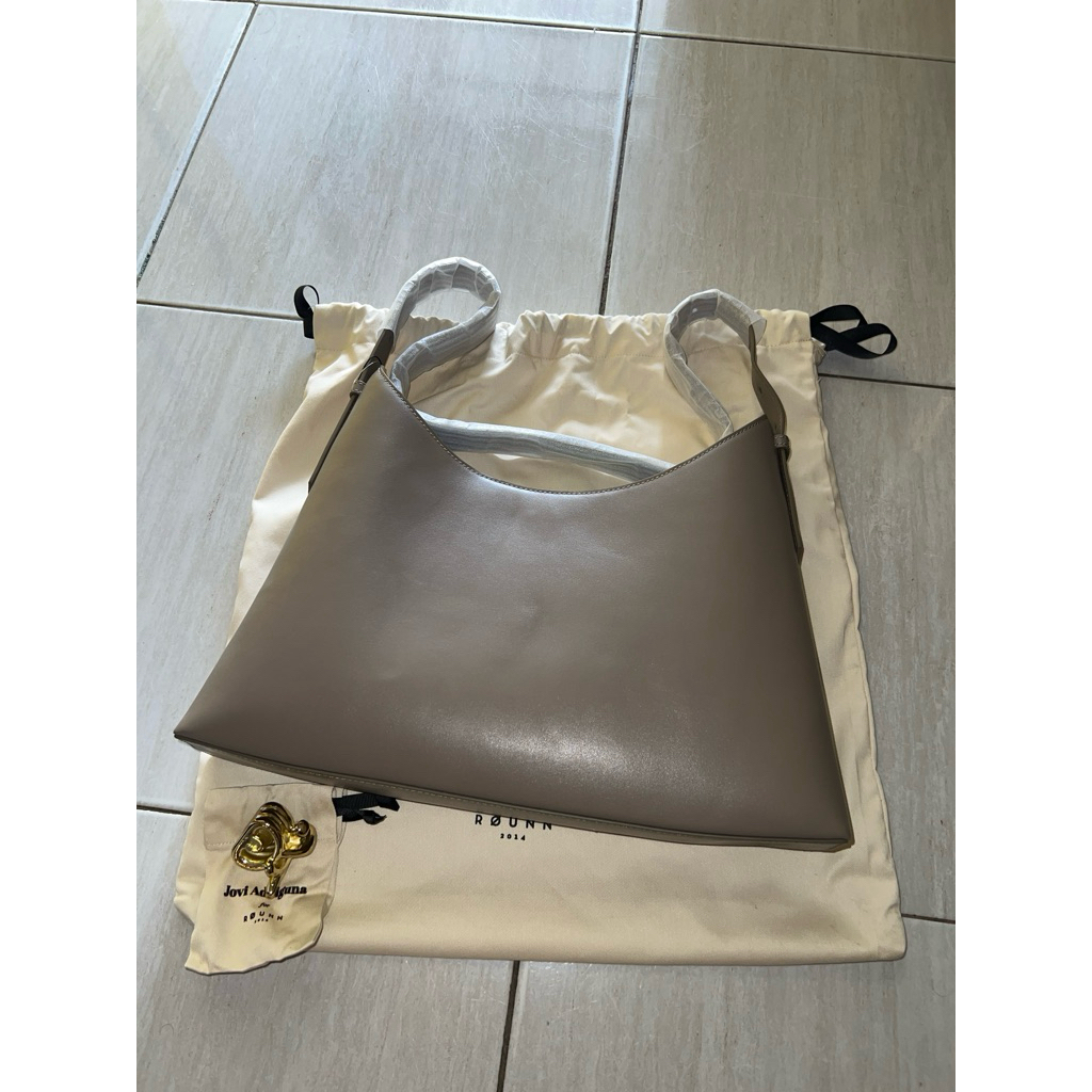 Jovi Adhiguna for Rounn Bag - Absolutely Knot