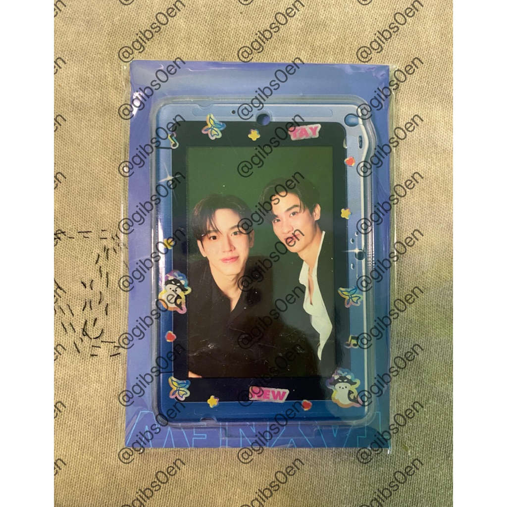 [GMMTV] FRAME CARD ACRYLIC STAND AND KEYCHAIN WITH PHOTOCARD SET TAYNEW