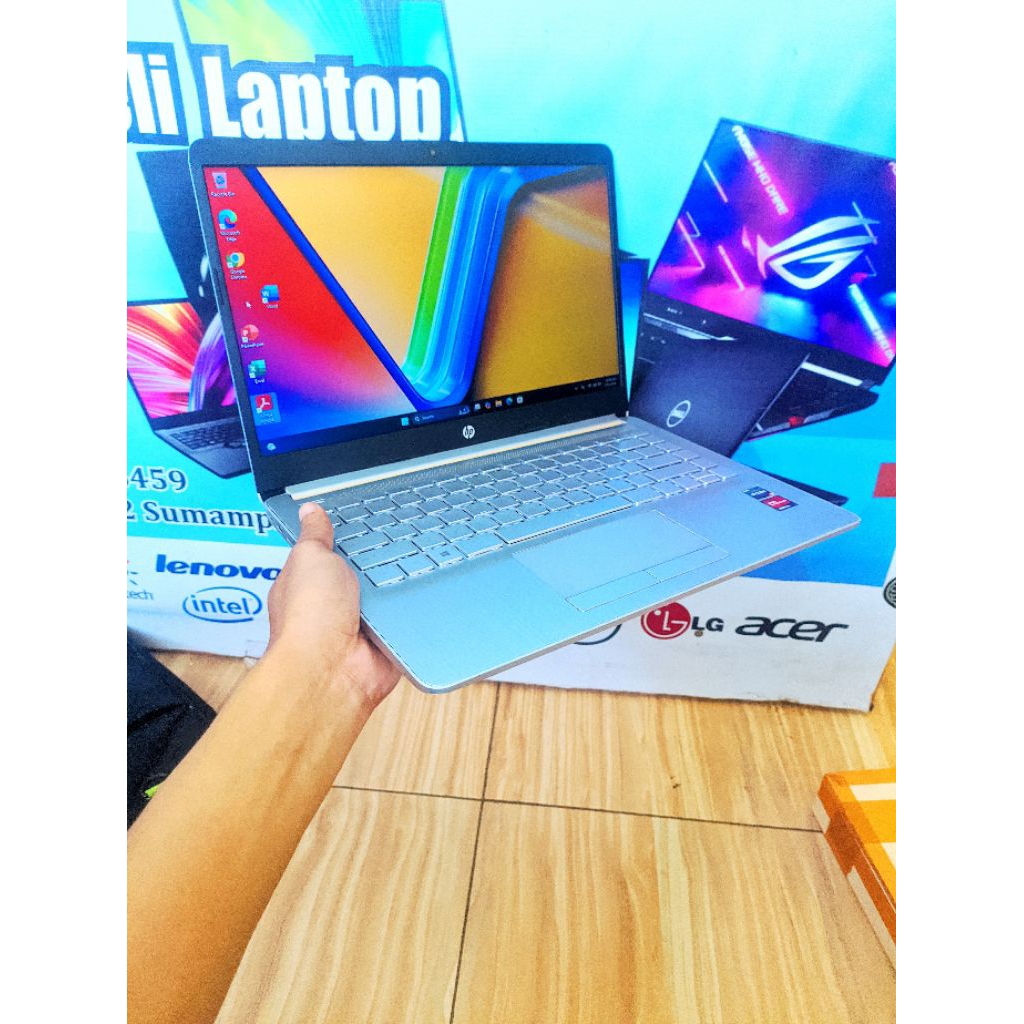 HP14S RYZEN 3 RAM 8GB SSD 256GB