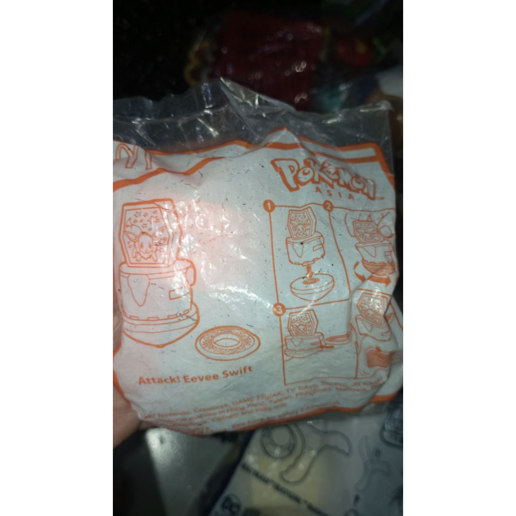 mainan pokemon happy meal
