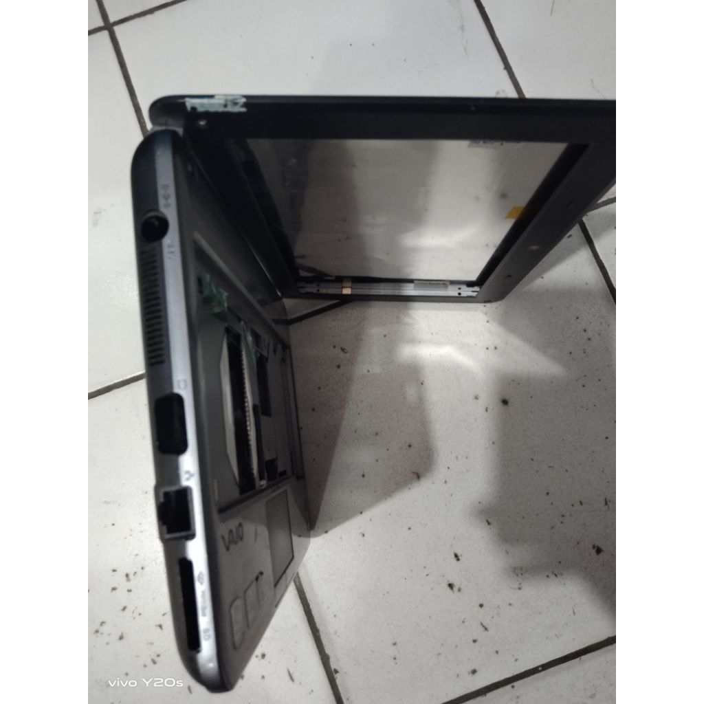 Casing Sony Vaio PCG-21314W