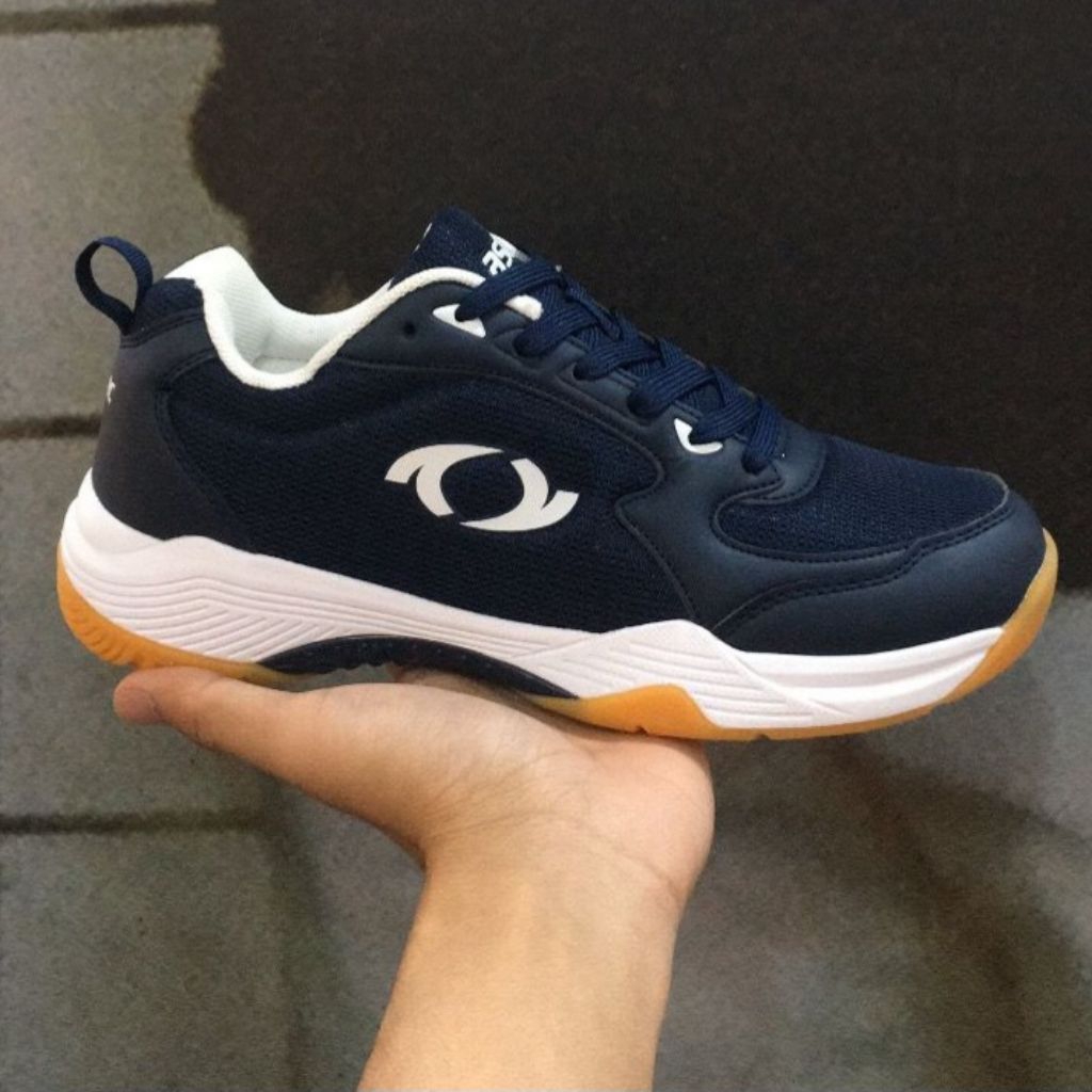 Astec James Sepatu Badminton Bulutangkis Size 39