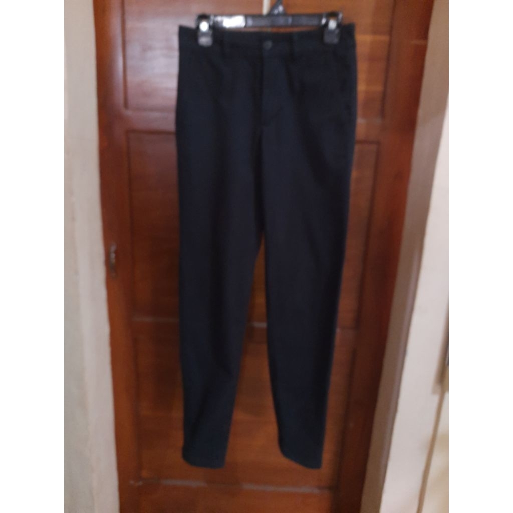 CELANA PANJANG DESIGN UNITED