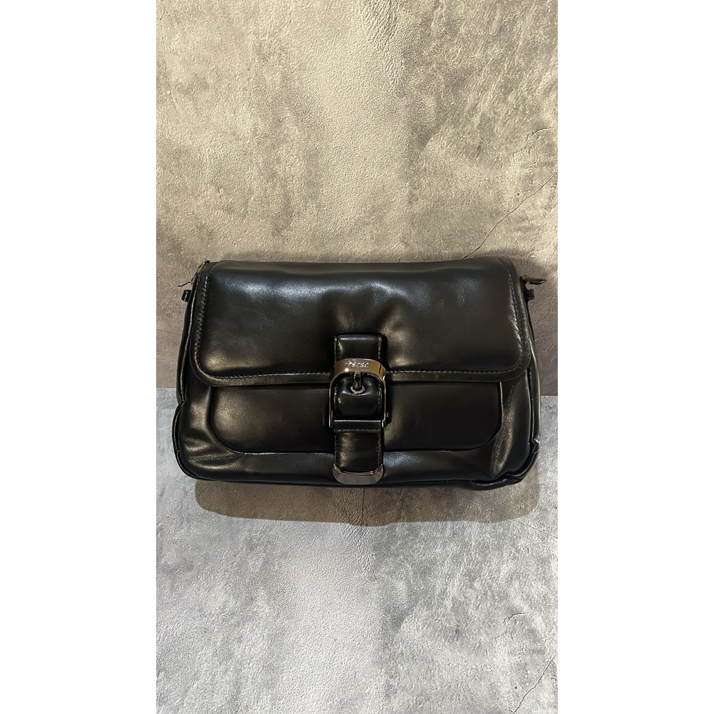 Pedro Tas Bahu Mini Helix - Hitam (100% Original)