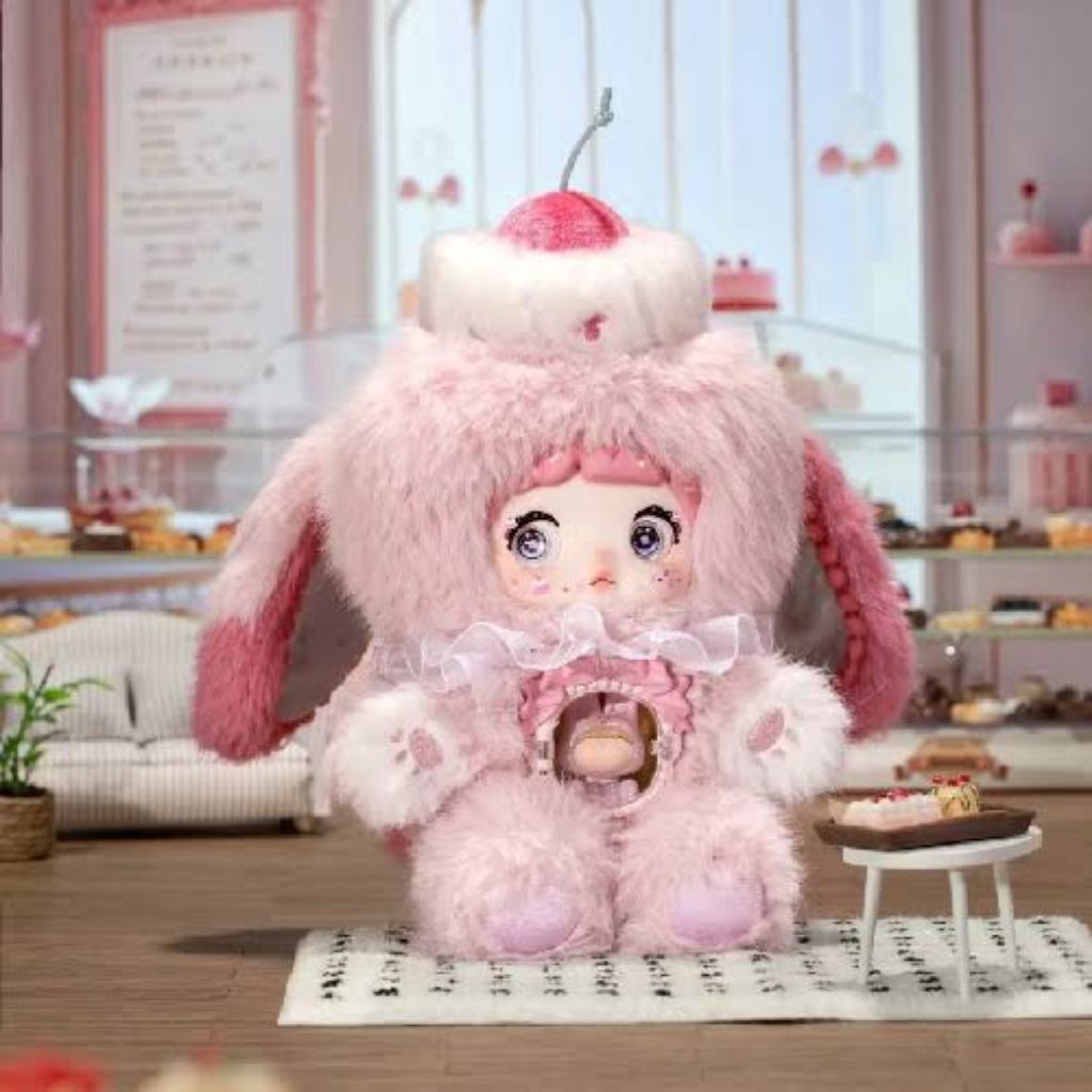 Nommi V7 A Bite Of Sweetheart Series Plush - Berry Pop