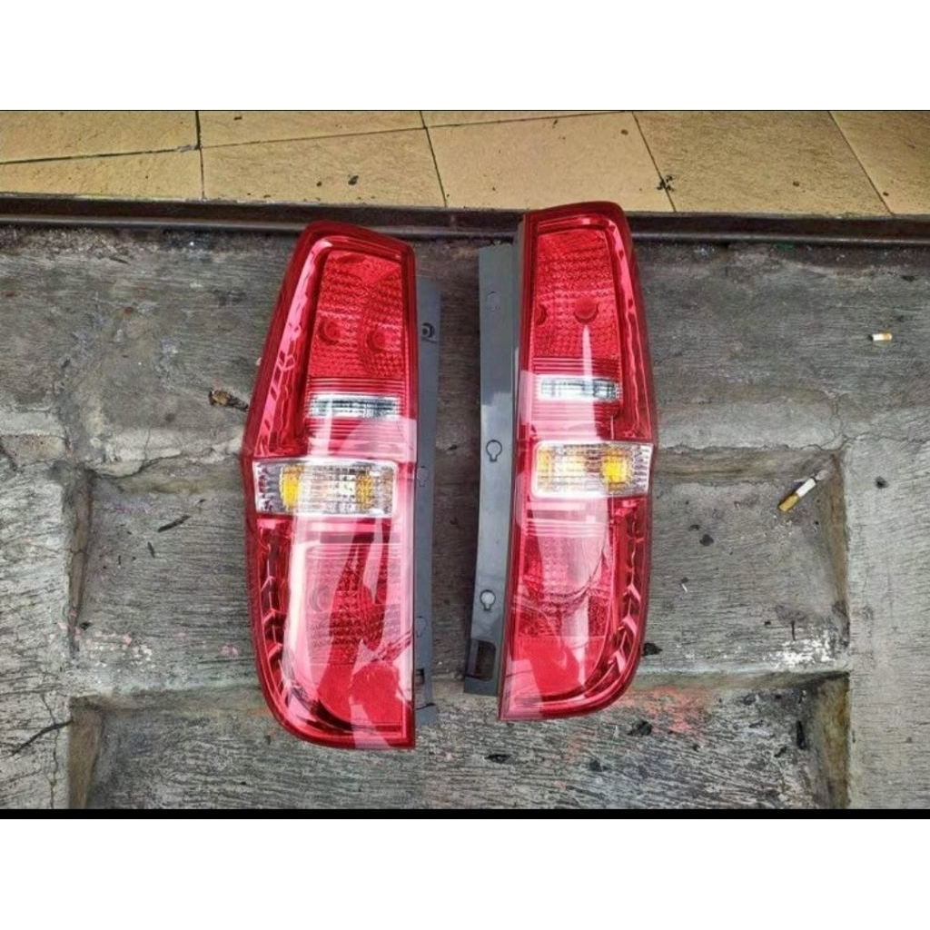 Stoplamp Lampu Belakang Hyundai H1 H-1 Original