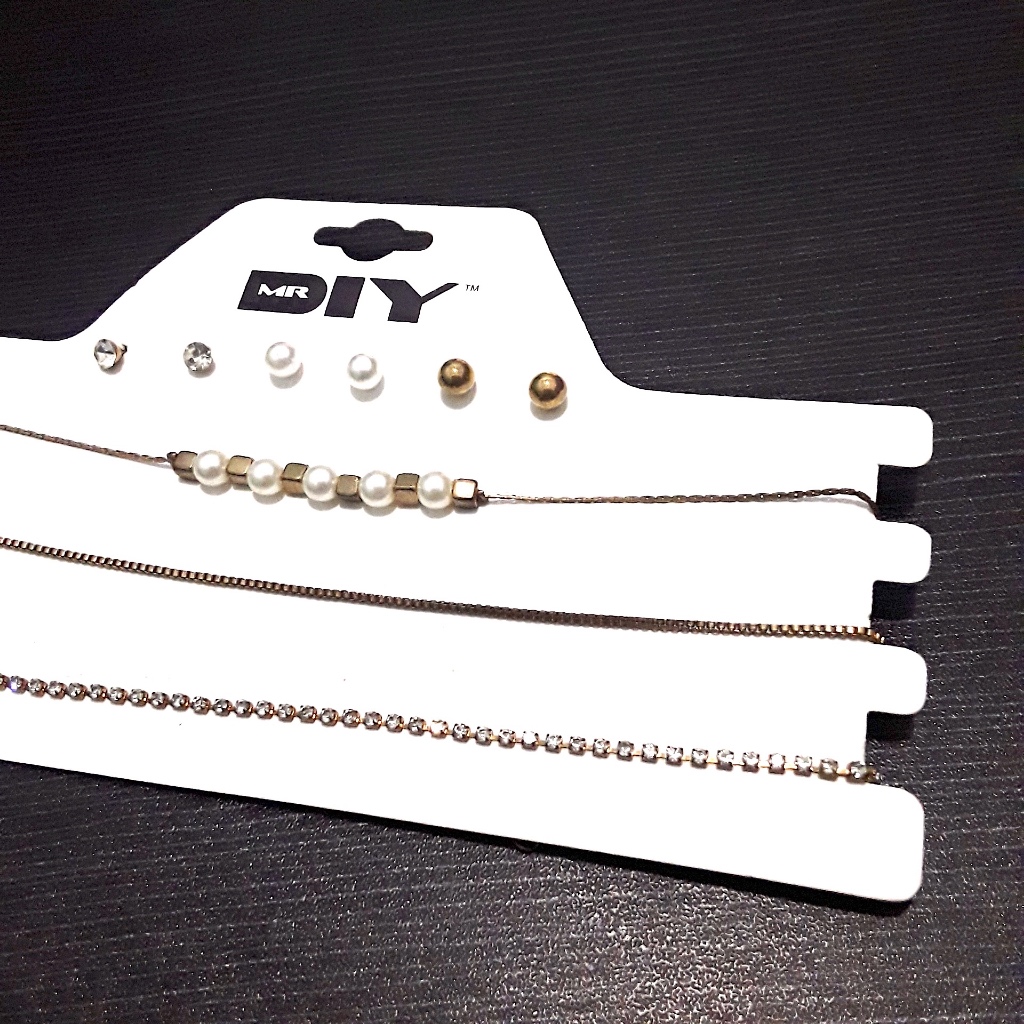 [ONE SET] Aksesori 3-in-1 MR. DIY: Kalung Layered & Anting Stud Retro