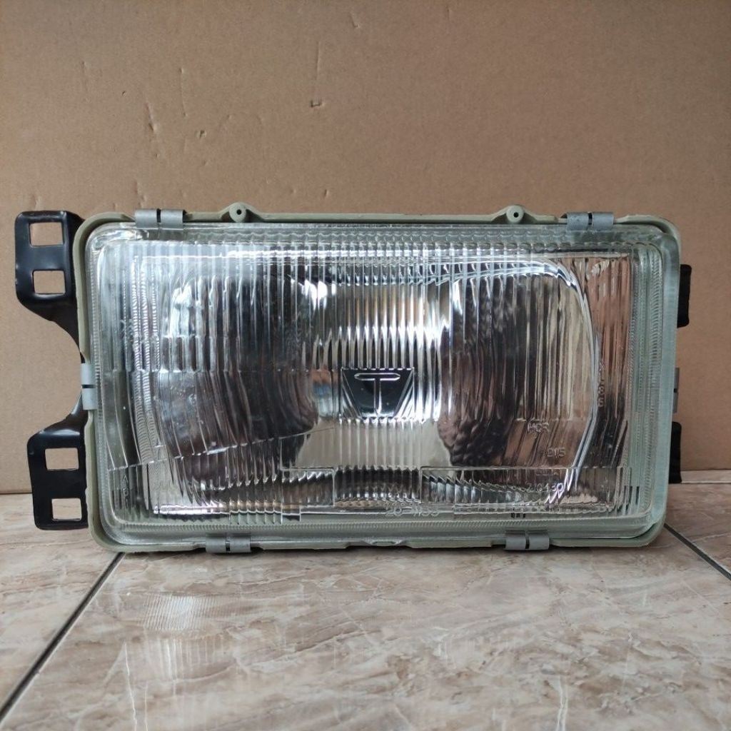 headlamp KIRI toyota corolla DX 83/83