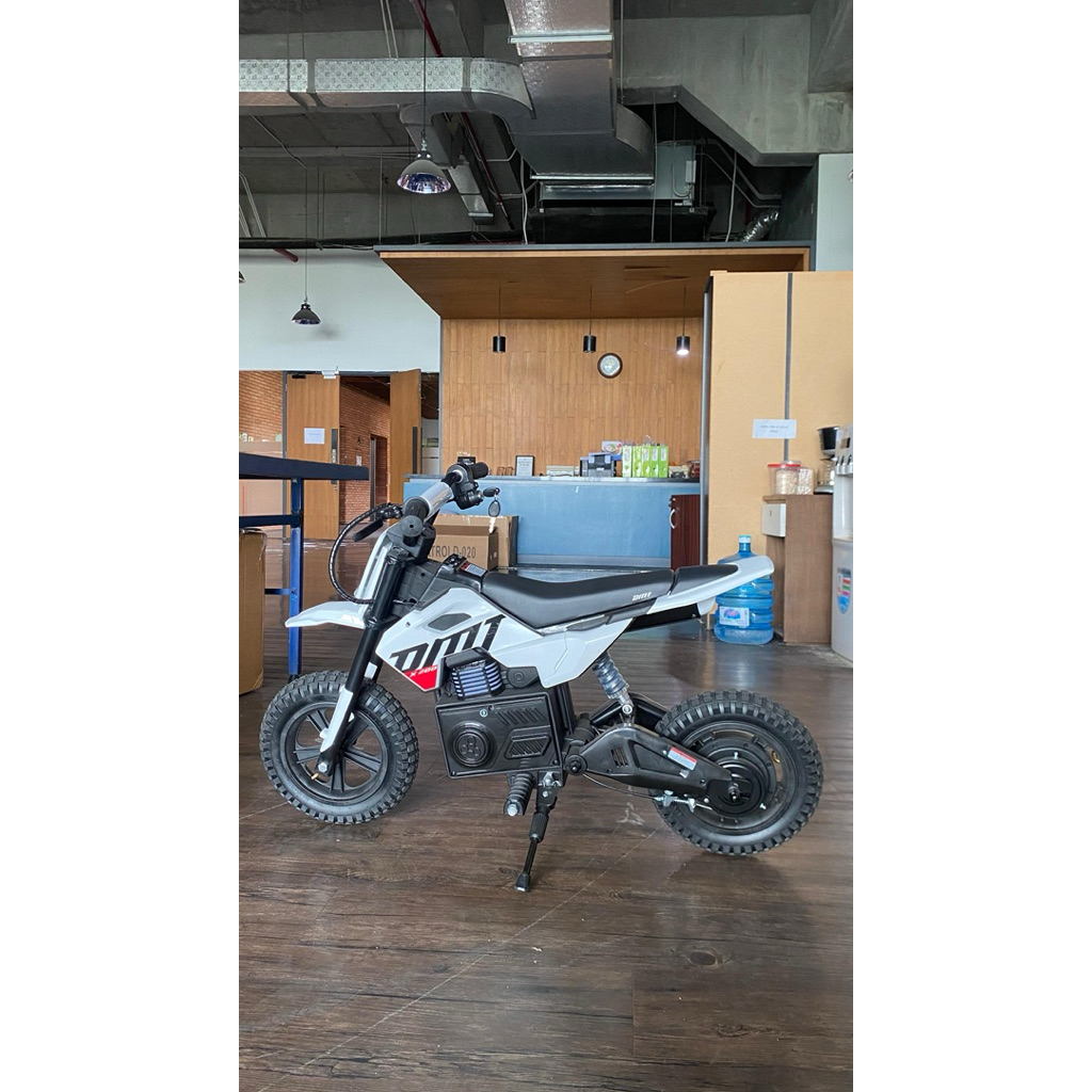 Motor Trail Listrik Dominate DMT Anak Sampai 10 tahun